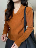 Vintage Apricot V-Necked Simple Sweater Women's Autumn And Winter Senior Sense Thin Inside The Bottom Knitting Top