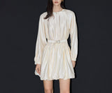 2026 Spring New French Dredging Temperament Into The Shoulder Lantern Sleeve Belt Form Fluffy Dress Dress Dress Woman