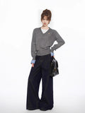 Grey V-Necked Two Long-Sleeved Knitted Sweaters For Women's Autumn And Winter Wears A Short Skirt To Repair Their Bodys