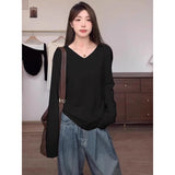 Oatmeal Color Autumn V Neck Collar Collar Collar Collar Collar Collar Collar Long-Sleeved Knitted Shirt Women Fashion Age Reduction In The Ocean Gas Bottom Blouse