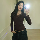 2026 Spring New V-Neck Solid-Color T-Shirt Lace Lace Lace Lace To Receive Waist-Cuff Umbilly Tops