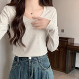 White Flower Gray Cotton Large U Collar Long-Sleeved T-Shirt Design Dew Collar Elasticity To Put On The Bottom Of The Coat