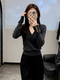 French High-End Gray V-Neck Sweater Women's Autumn And Winter 2025 New Can Be Worn Inside And Inside The Knitted Top