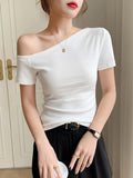 Slanted Shoulder Short-Sleeved T-Shirt Women's Summer 2025 New Beautiful Shoulder Sexy Hottie Design Sense Niche Chic Top