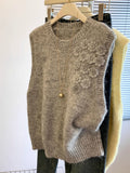 Special Counter Withdraws The Big-Name Shearing Women's Three-Dimensional Flowers Round Knitted Vest In Autumn High-End Feeling Wear Vest