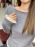 Beautiful Fake Two Lace Splicing Hem Long-Sleeved T-Shirt Girl Spring Folds To Pick Up Thin Inside The Top