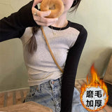 2026 Autumn New Threaded Knitted T-Shirt Women's Design Sense Splicing Short-Sleeved Bottom Shirt Tide
