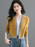 Spring And Autumn 2025 New Knitted Cardigan Fashion Design Short Piece Of Sweater Small Coat Female Explosive Top