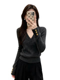 French High-End Gray V-Neck Sweater Women's Autumn And Winter 2025 New Can Be Worn Inside And Inside The Knitted Top