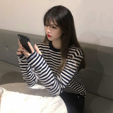 Striped Long-Sleeved T-Shirt Lady Early Spring And Autumn Coat Wears 2025 New Bottoming Shirt Inside The Blouse Small Retro