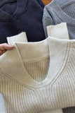 Vintage Apricot V-Necked Simple Sweater Women's Autumn And Winter Senior Sense Thin Inside The Bottom Knitting Top